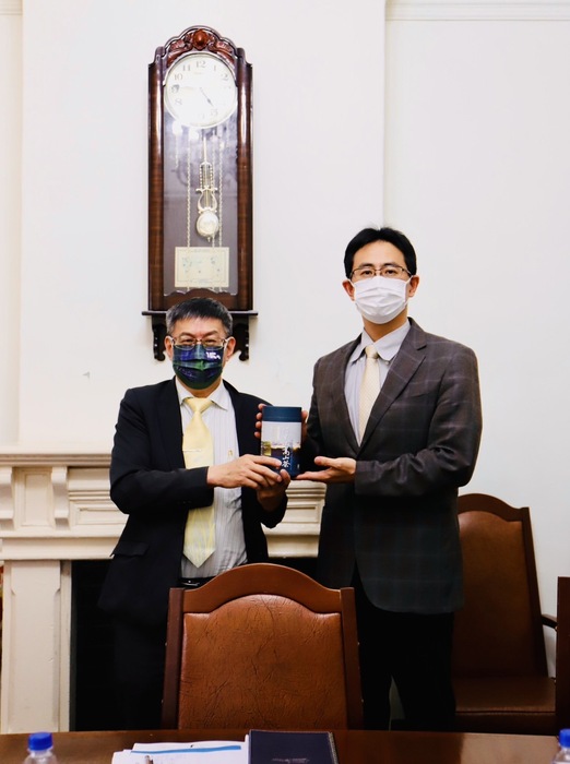 2023年5月25日星城大學正副校長來訪陳奇銘校長林冠汝主任陪同招待圖片