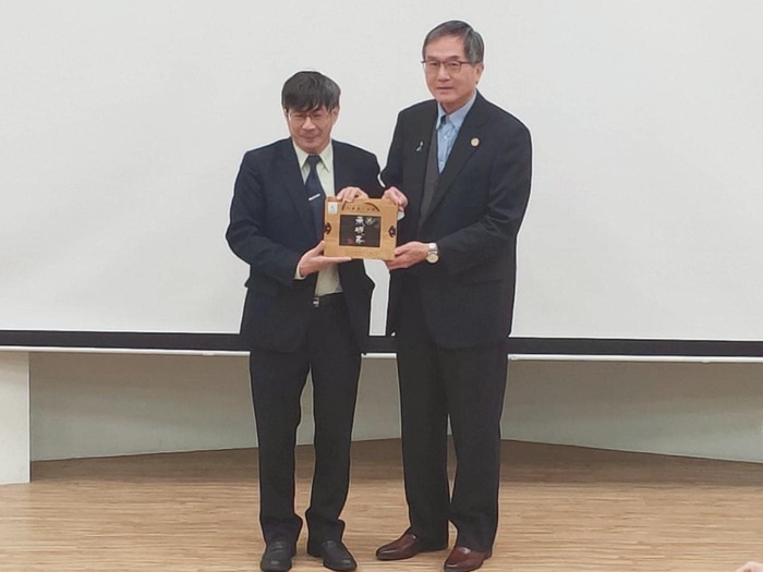 歐亞國際講座邀請前文化大學徐興慶校長演講台日關係與日本研究圖片